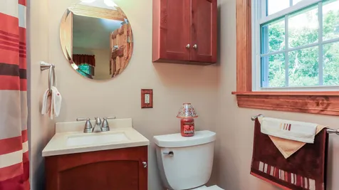 6 Kennedy Drive Pelham NH 03076
