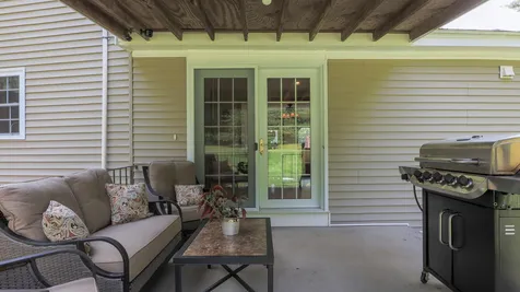 6 Kennedy Drive Pelham NH 03076