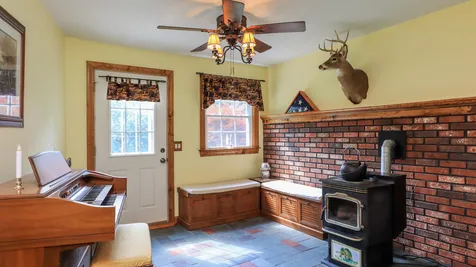 6 Kennedy Drive Pelham NH 03076