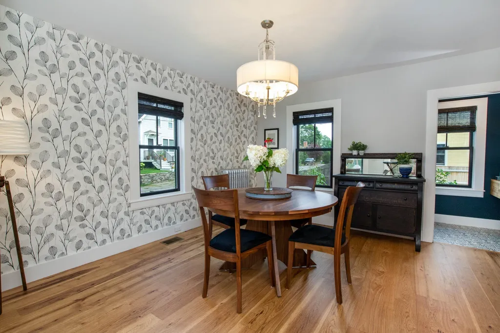 161 Thornton Street Portsmouth NH 03801