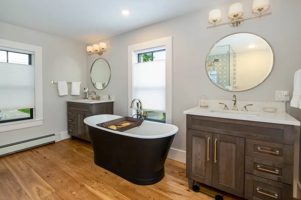 161 Thornton Street Portsmouth NH 03801