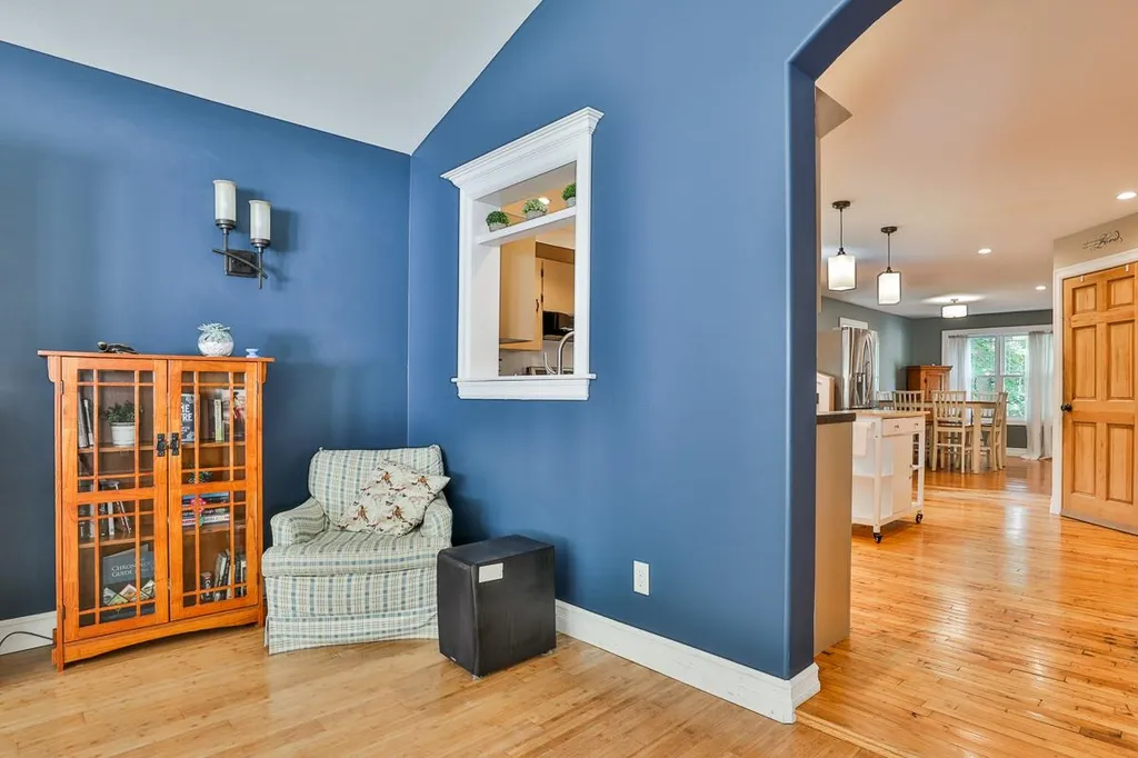 121 Bailey Avenue Manchester NH 03104