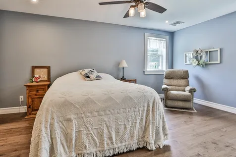 121 Bailey Avenue Manchester NH 03104