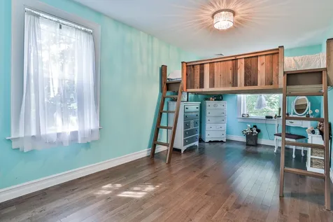 121 Bailey Avenue Manchester NH 03104