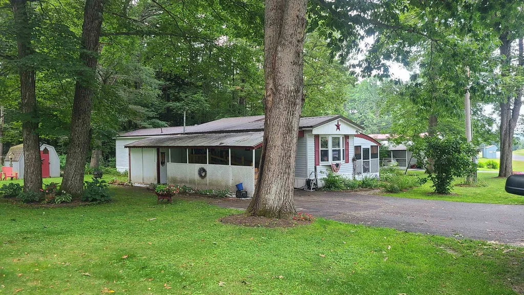 3 Lisa Place Claremont NH 03743