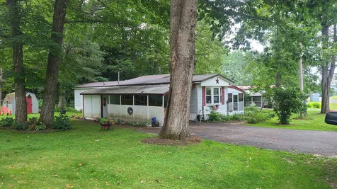 3 Lisa Place Claremont NH 03743
