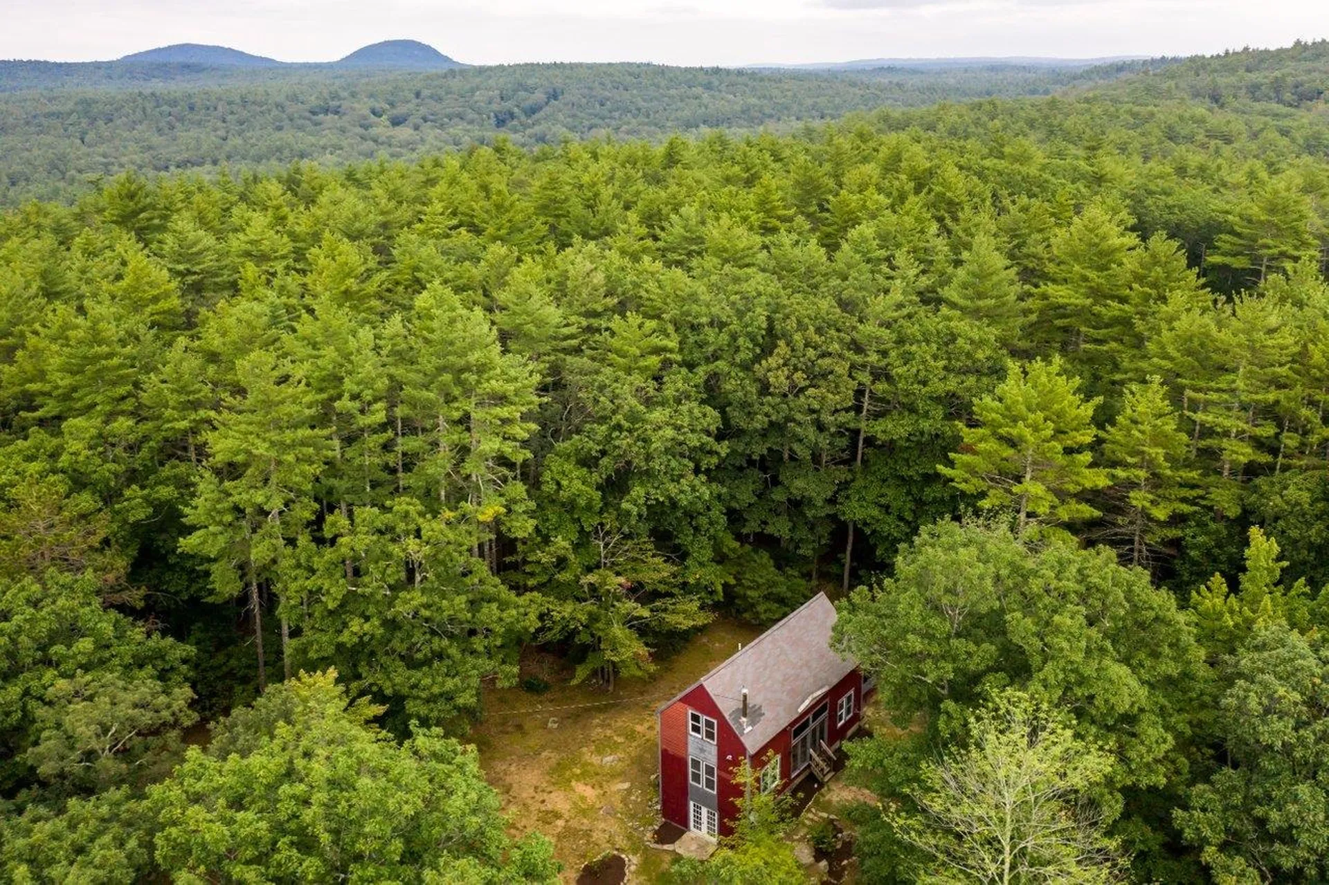 61 Deerfield Road Raymond NH 03077