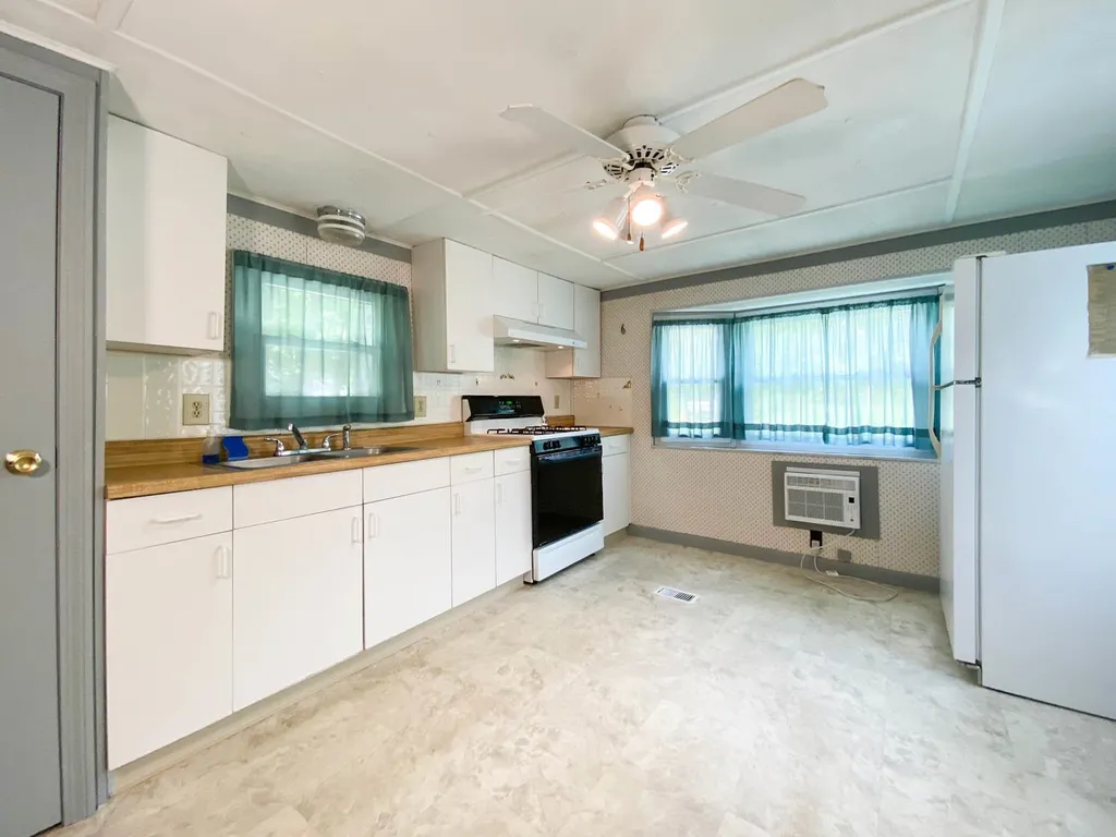 3 Lincoln Terrace Loudon NH 03307