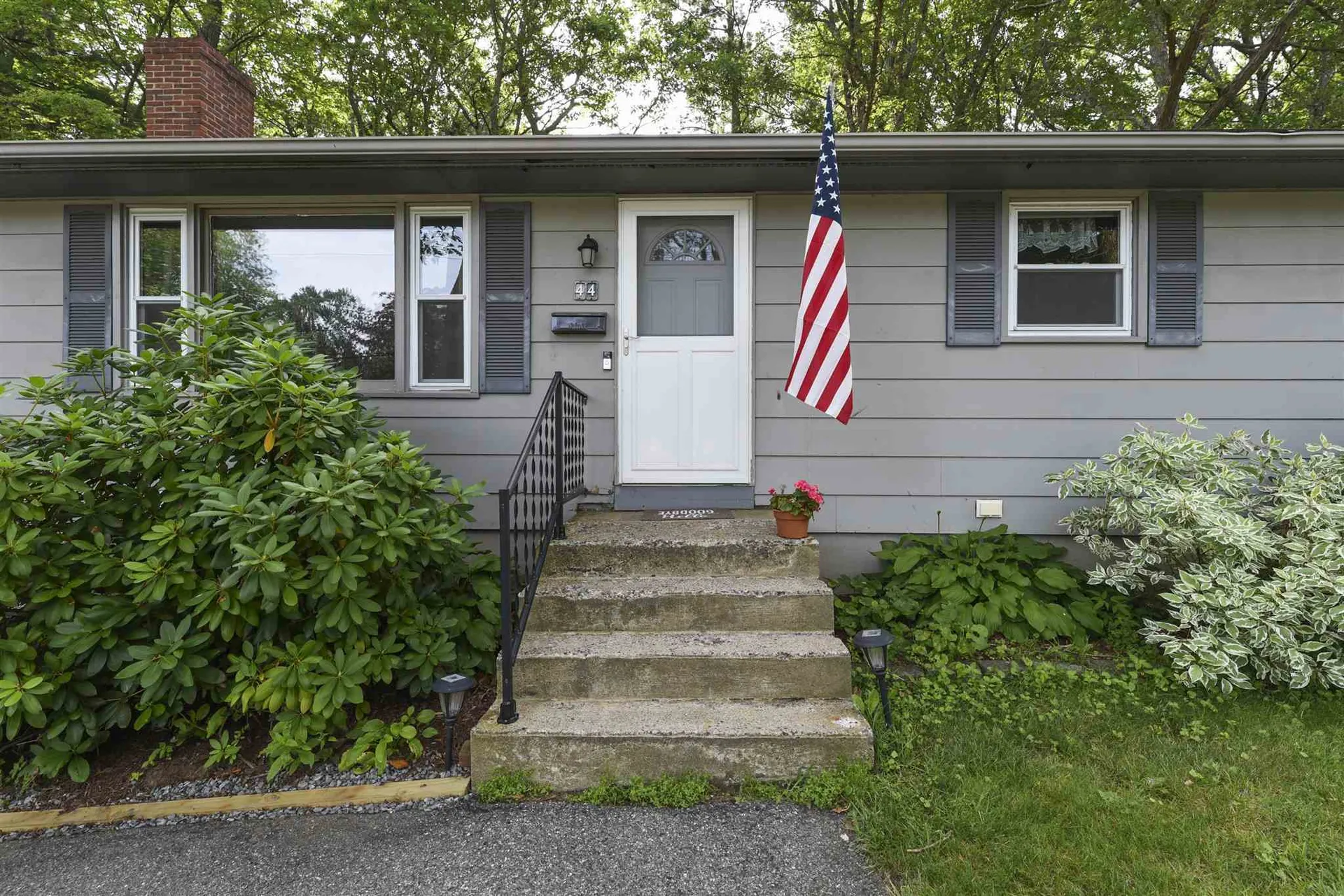 44 Harding Road Portsmouth NH 03801