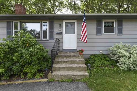 44 Harding Road Portsmouth NH 03801