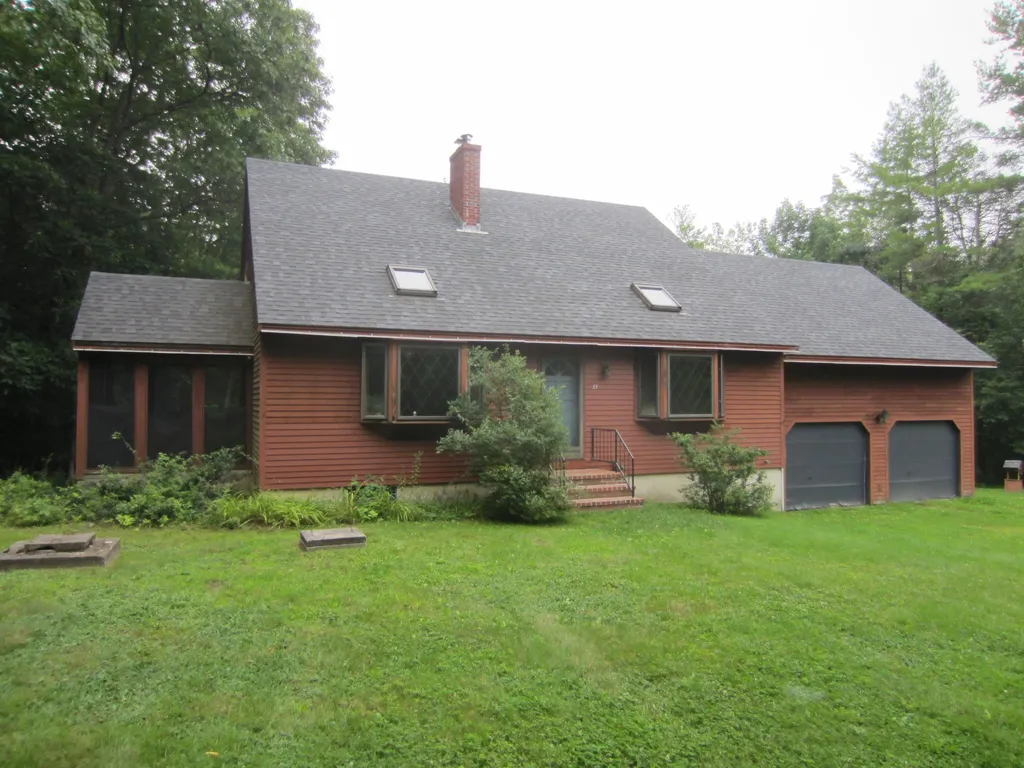 33 Forest Avenue Eliot ME 03903