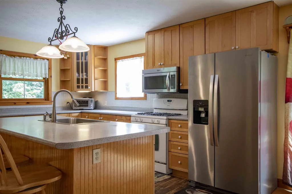 15 Kelley Road Londonderry NH 03053
