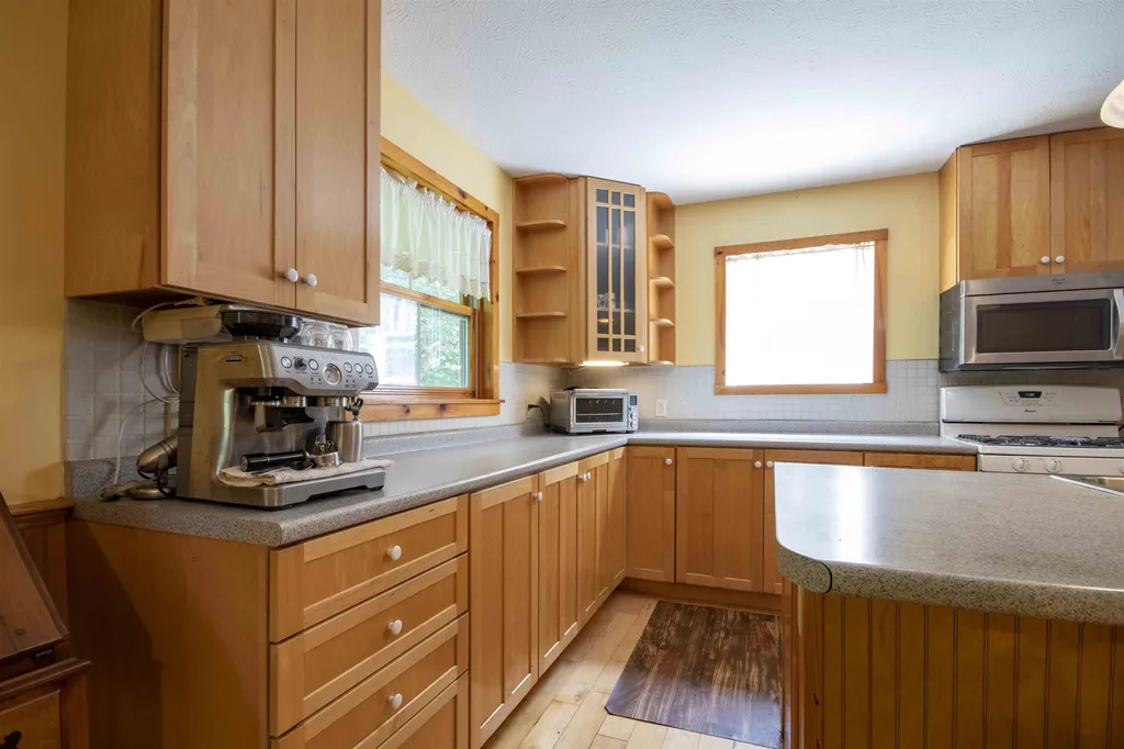 15 Kelley Road Londonderry NH 03053