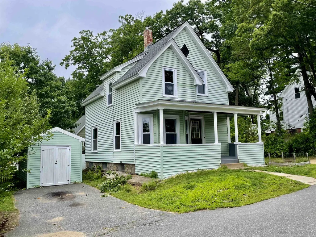 4 Laurel Street Derry NH 03038
