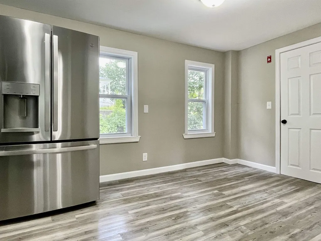 4 Laurel Street Derry NH 03038