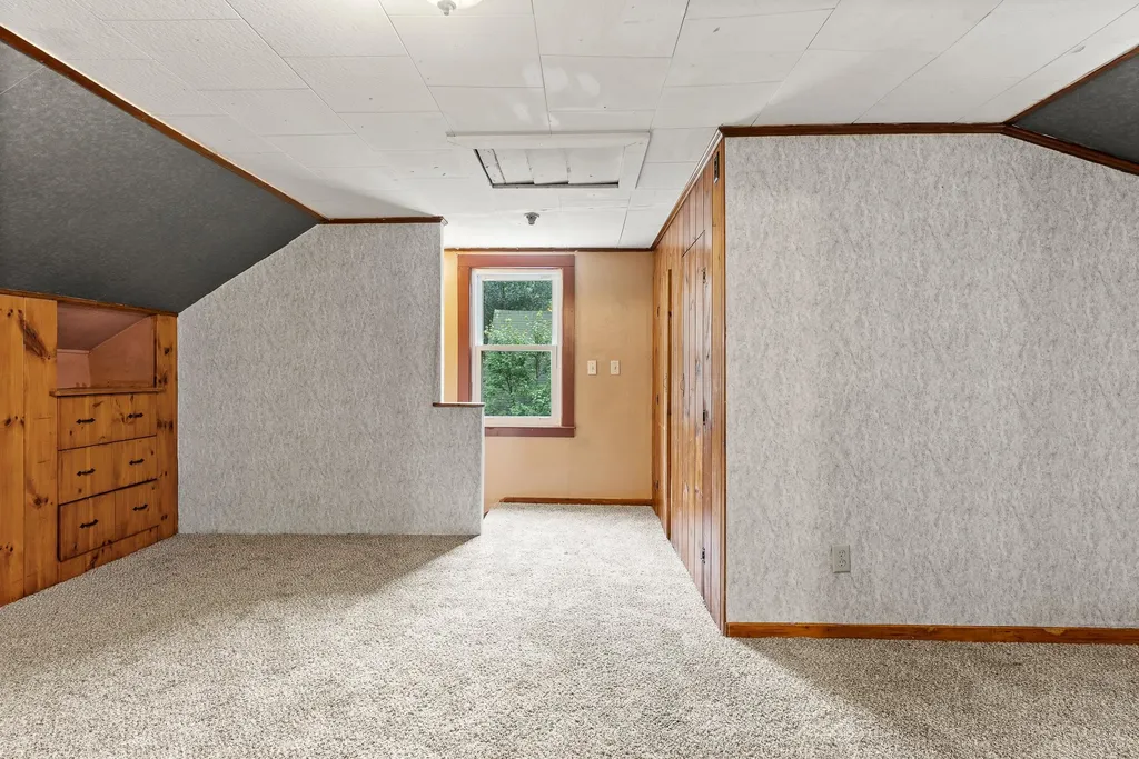 11 Derry Lane Hudson NH 03051