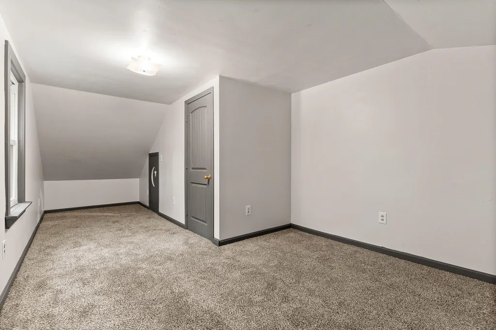 11 Derry Lane Hudson NH 03051