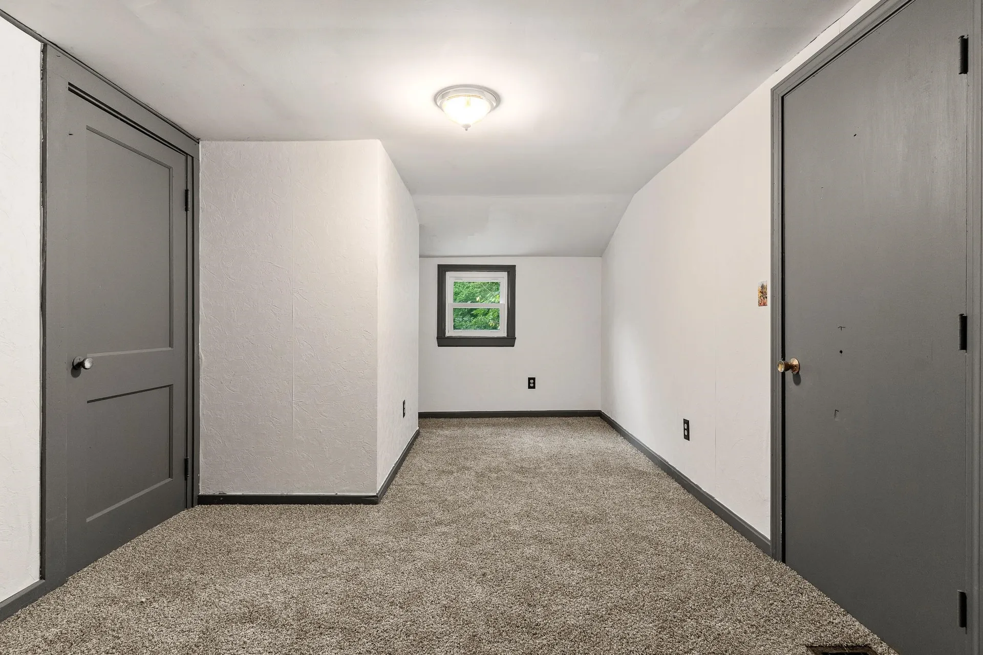 11 Derry Lane Hudson NH 03051