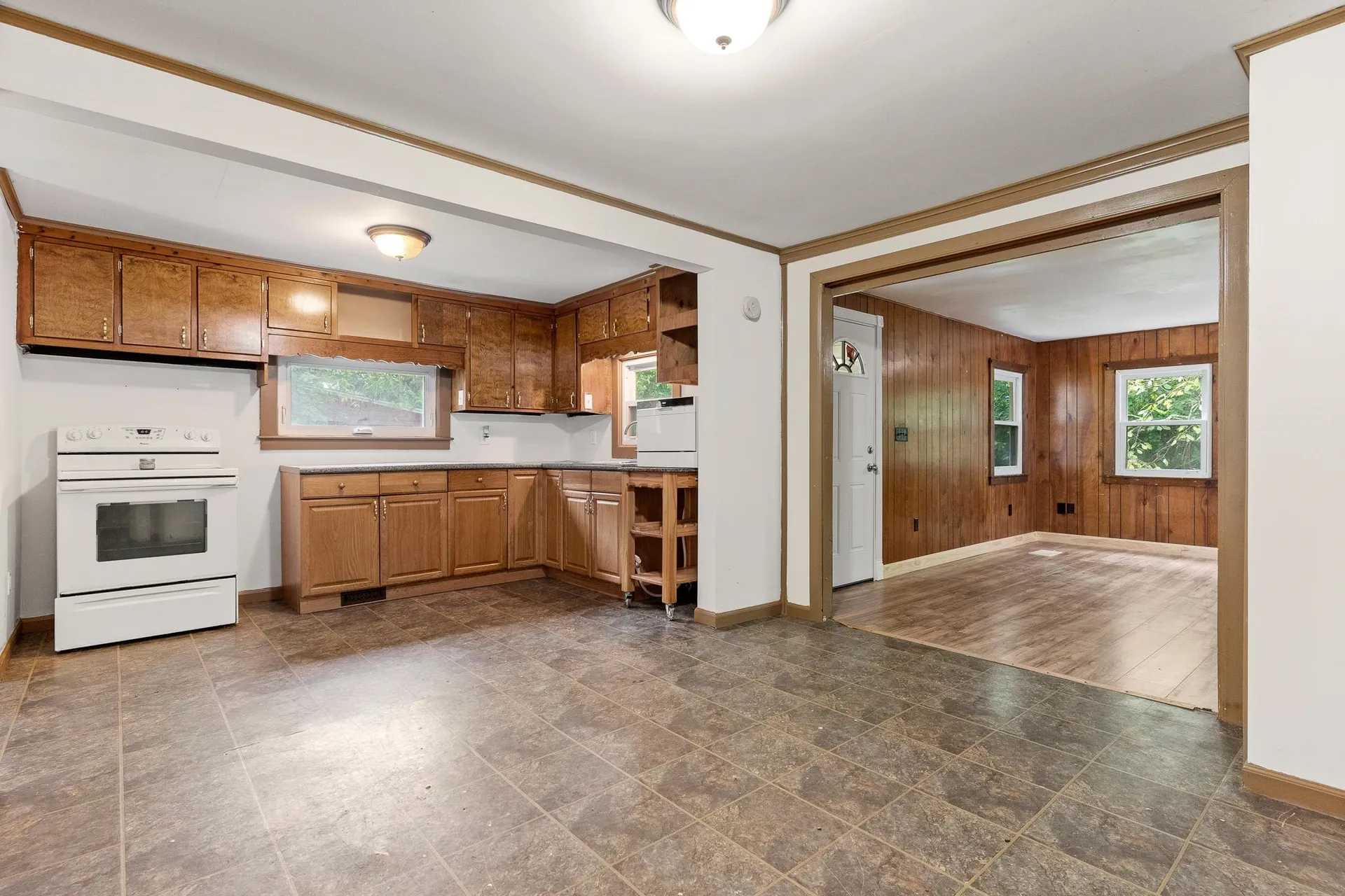 11 Derry Lane Hudson NH 03051
