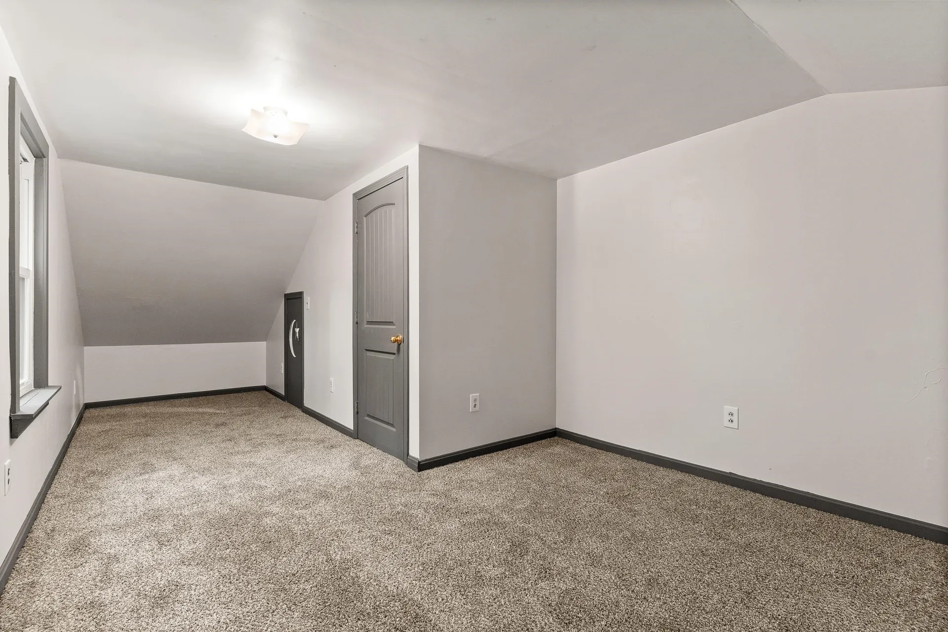 11 Derry Lane Hudson NH 03051