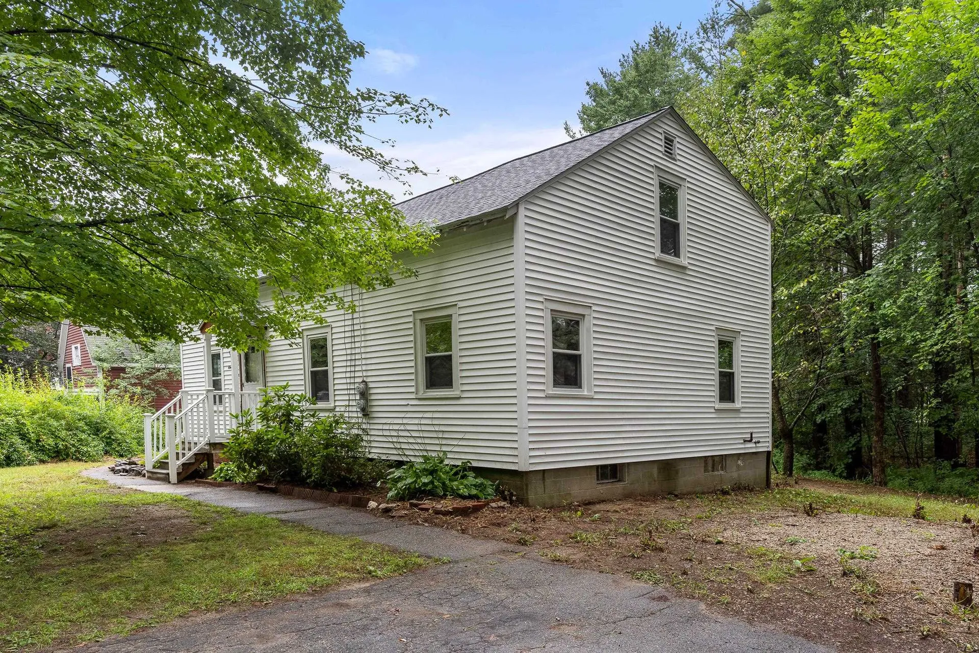 11 Derry Lane Hudson NH 03051