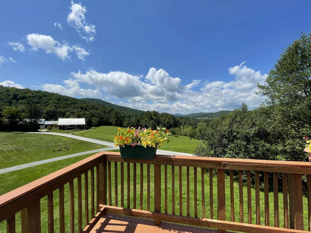 435 Barr Drive Ryegate VT 05069