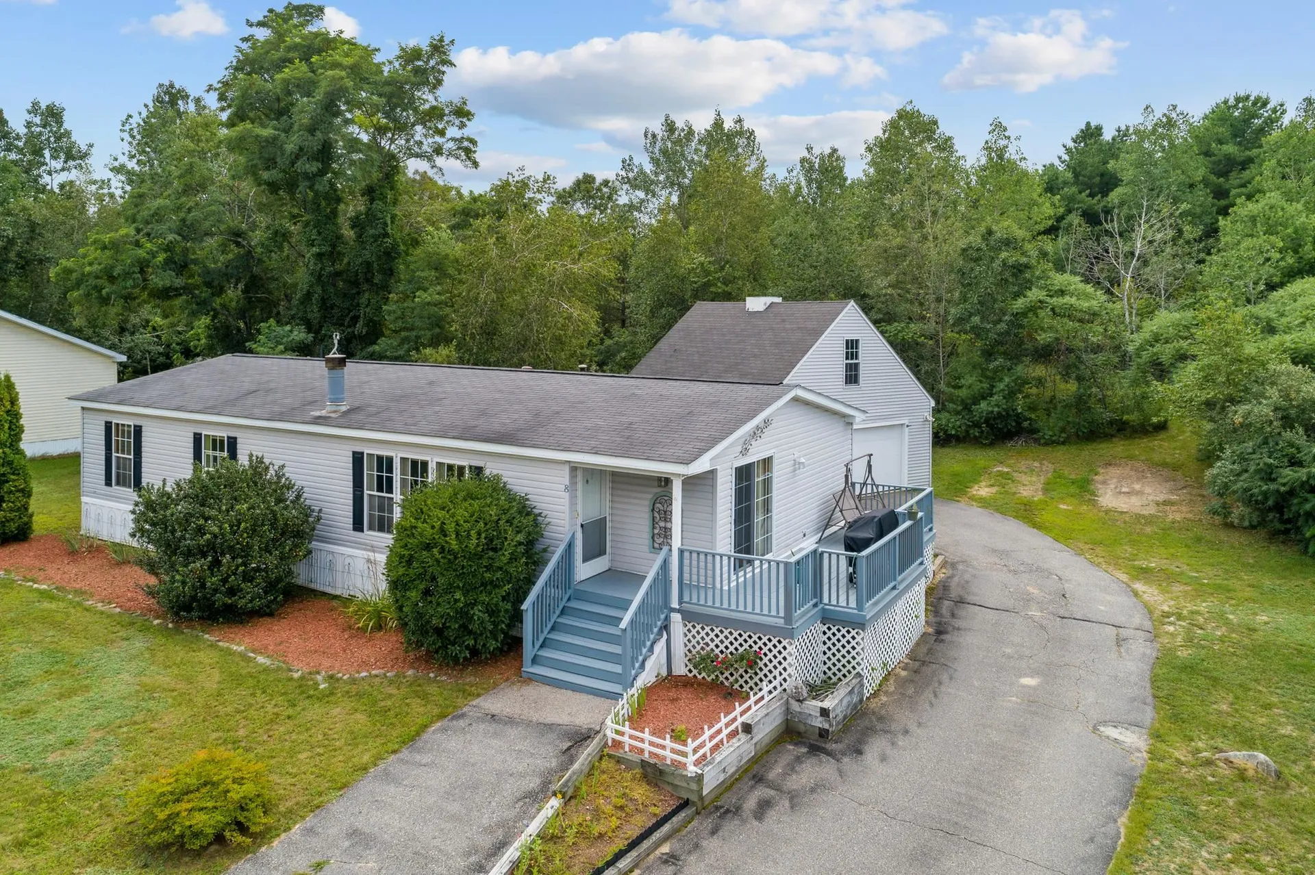 8 Welch Lane Raymond NH 03077