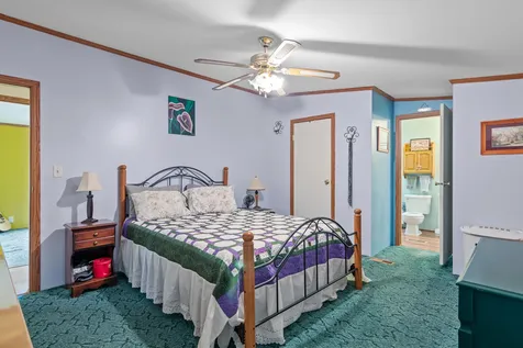 8 Welch Lane Raymond NH 03077