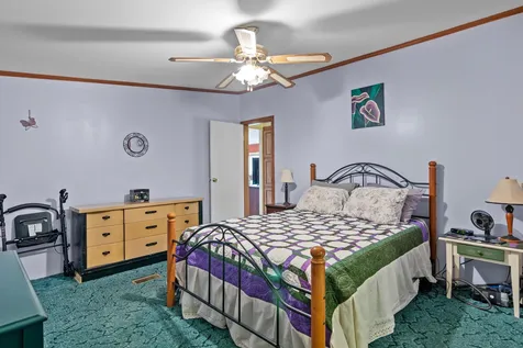 8 Welch Lane Raymond NH 03077