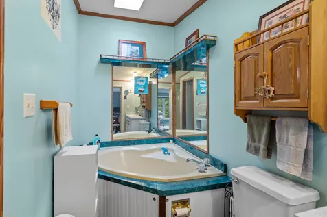 8 Welch Lane Raymond NH 03077