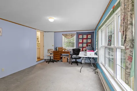 8 Welch Lane Raymond NH 03077