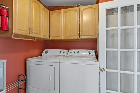 8 Welch Lane Raymond NH 03077