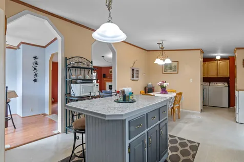 8 Welch Lane Raymond NH 03077