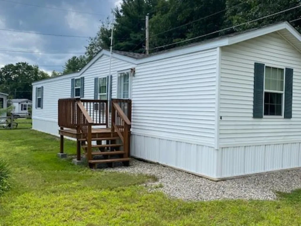 529 Nashua Street Milford NH 03055