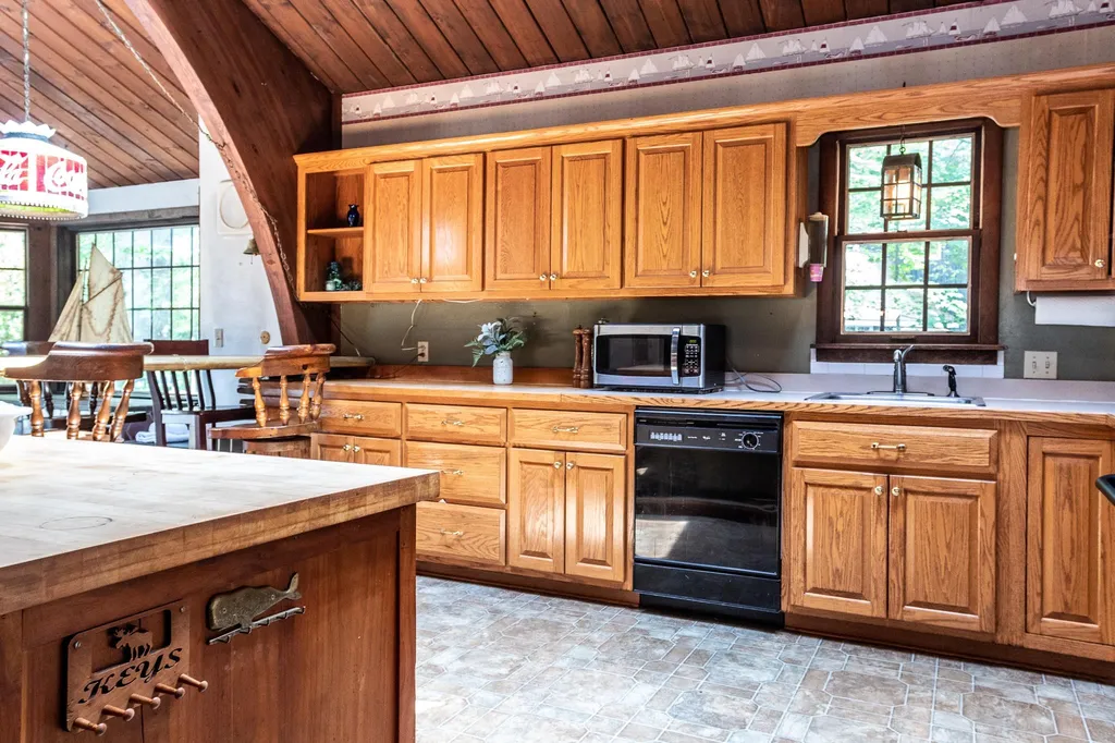 57 Bow Lake Estates Road Strafford NH 03884