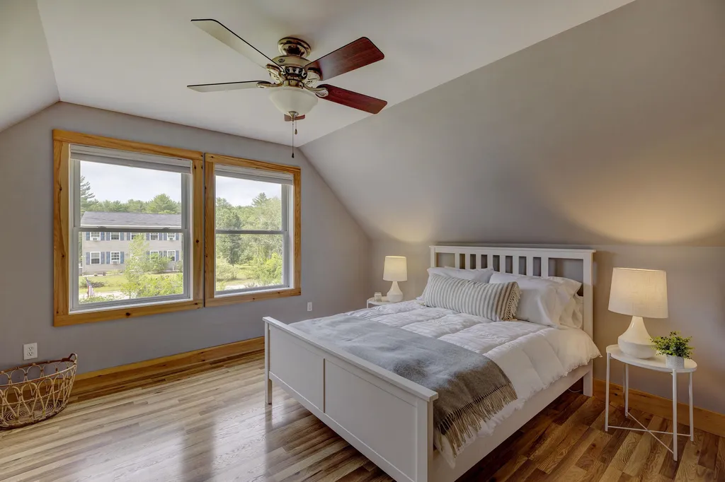 34 Courtland Drive Danbury NH 03230