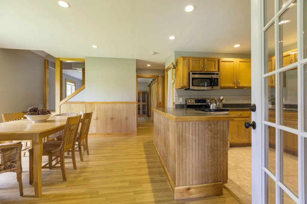 34 Courtland Drive Danbury NH 03230