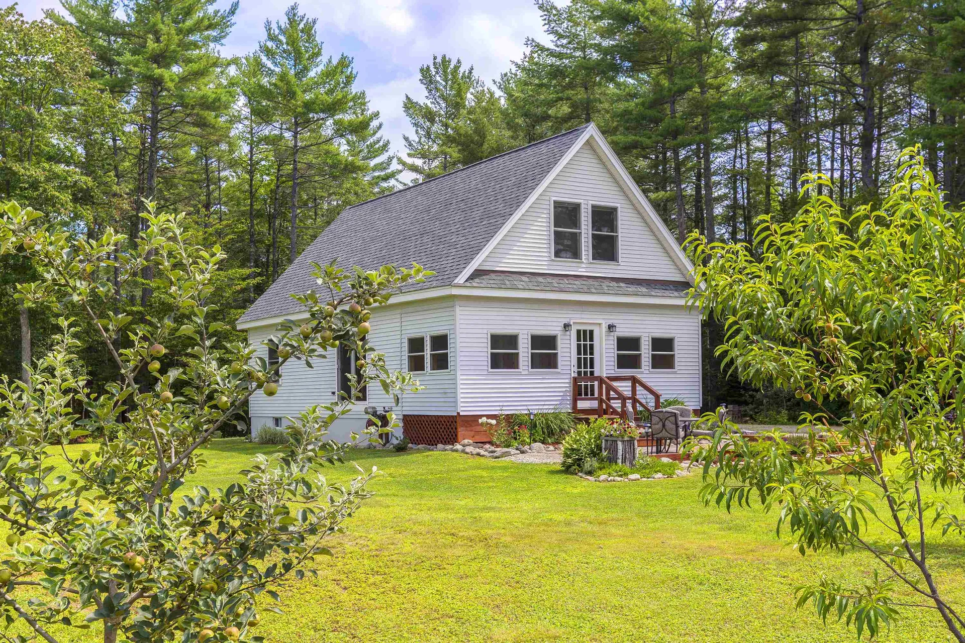 34 Courtland Drive Danbury NH 03230