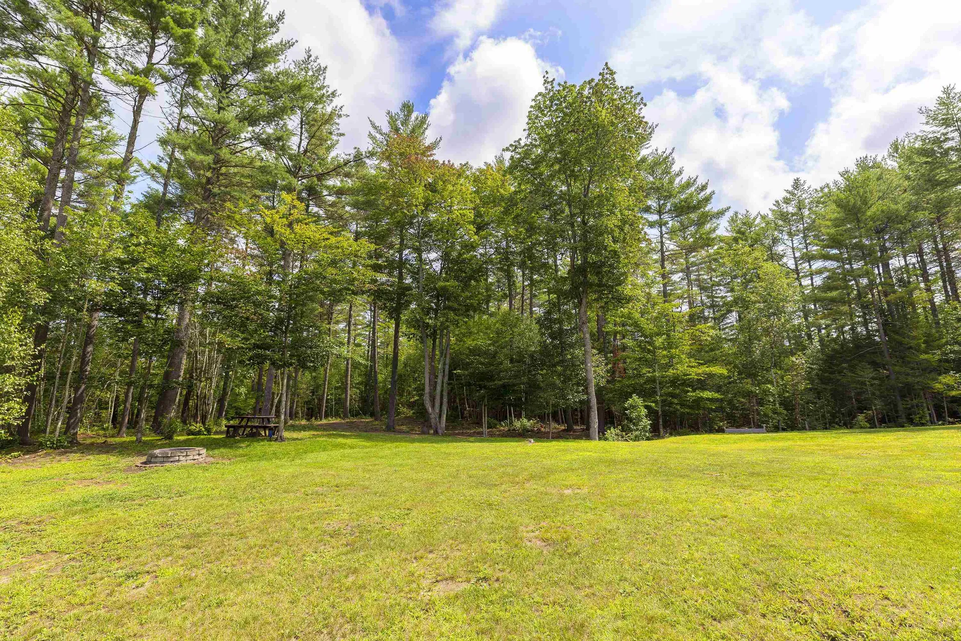 34 Courtland Drive Danbury NH 03230