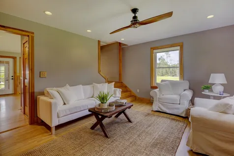 34 Courtland Drive Danbury NH 03230
