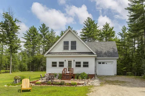 34 Courtland Drive Danbury NH 03230