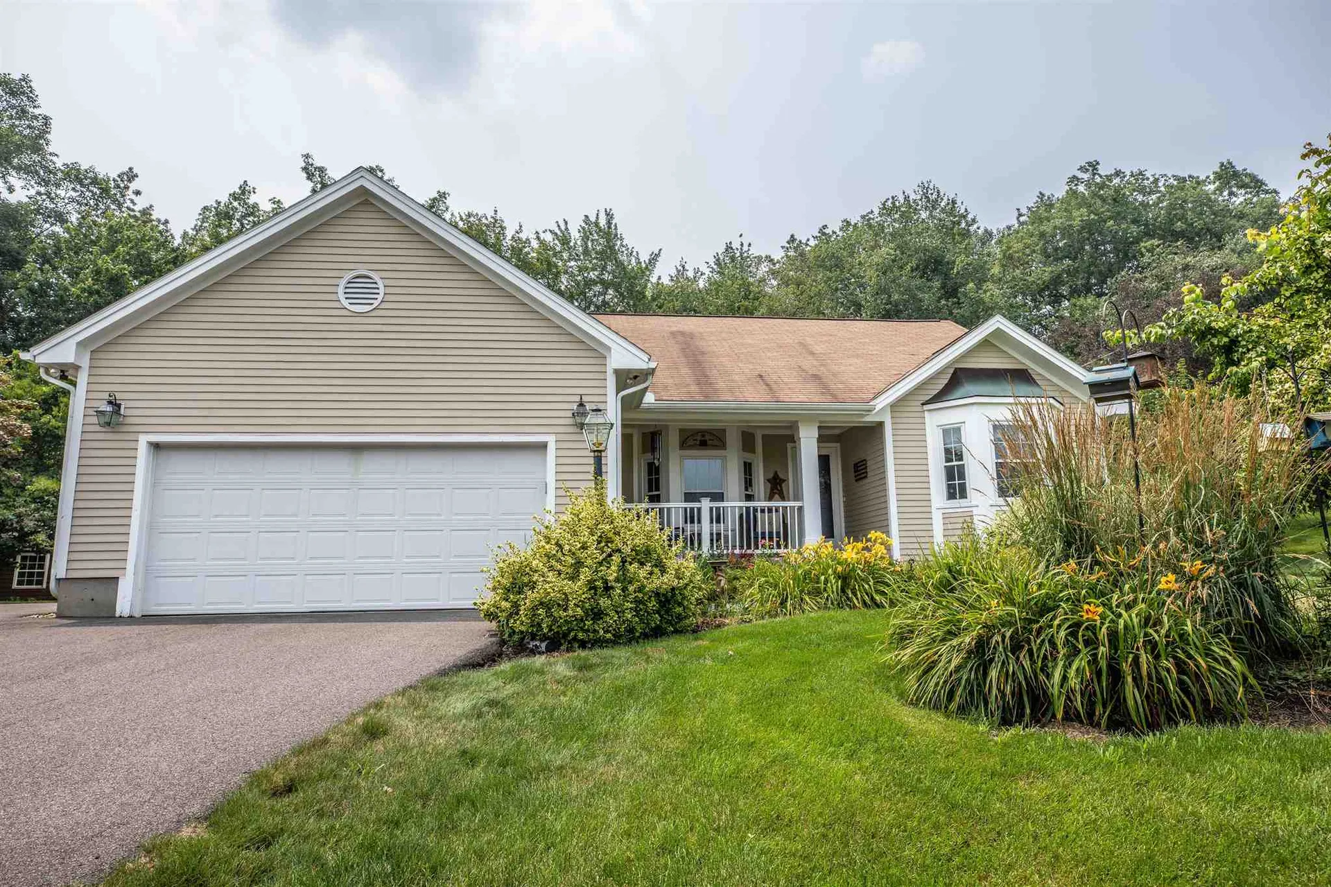 39 Highview Circle Manchester NH 03104