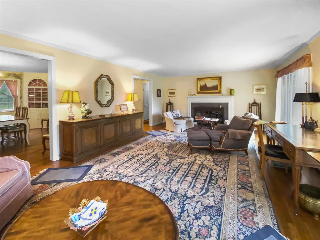 10 Meadow Lane Hanover NH 03755