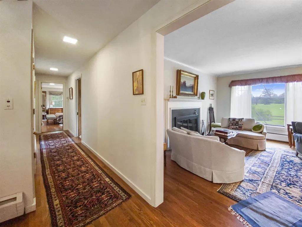 10 Meadow Lane Hanover NH 03755