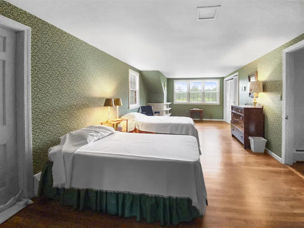 10 Meadow Lane Hanover NH 03755