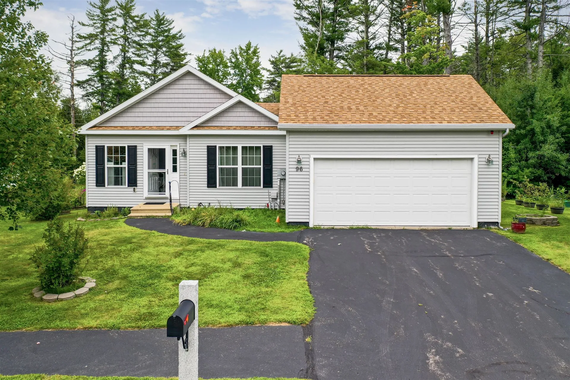 96 Sarasota Lane Laconia NH 03246