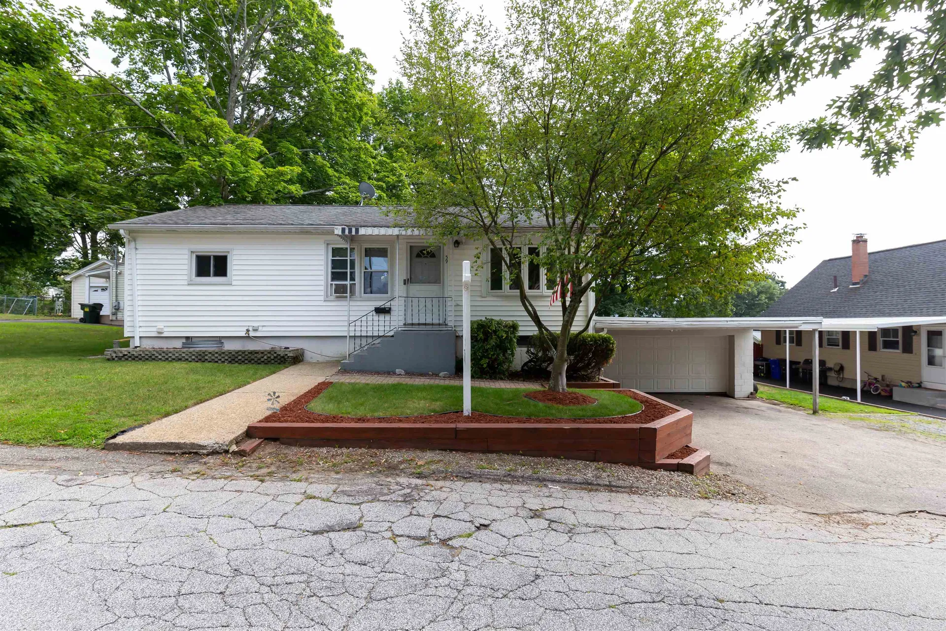 59 Blackstone Street Manchester NH 03103
