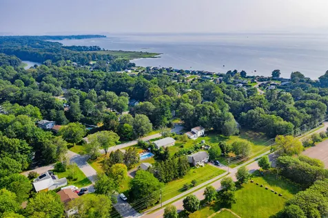 26 Tanglewood Drive Colchester VT 05446