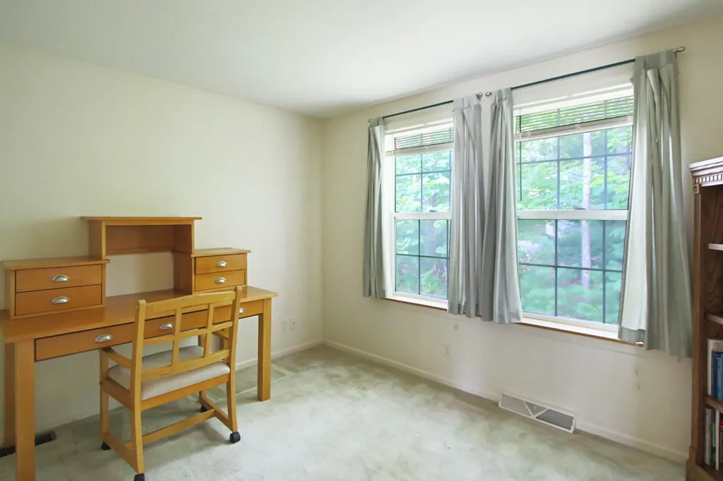 107 Ledgewood Drive Hampstead NH 03841