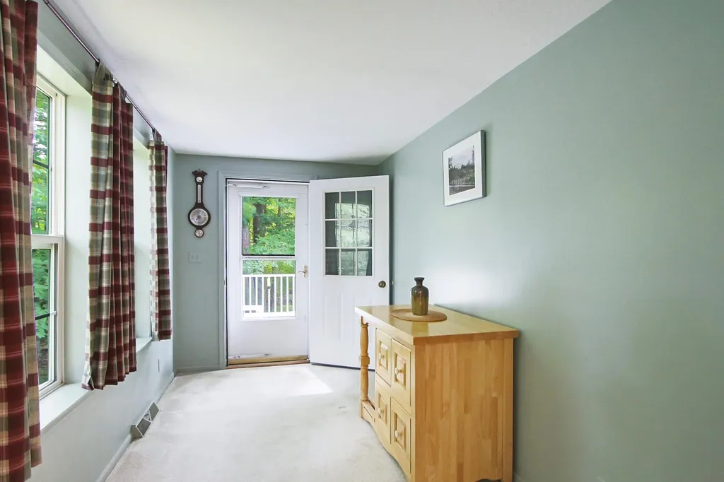 107 Ledgewood Drive Hampstead NH 03841